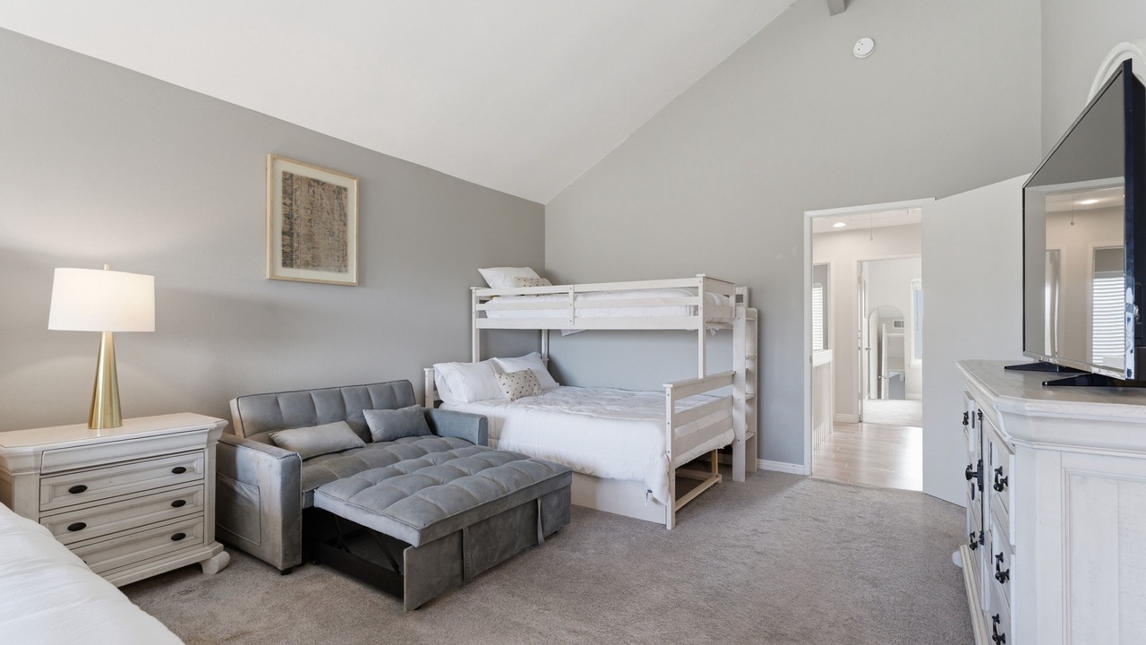 Photo of Bedroom in Mira Mesa