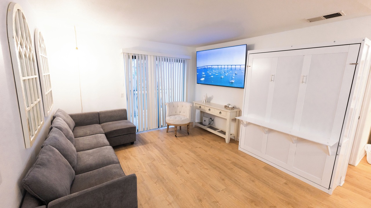 Photo of Livingroom in Rancho San Diego