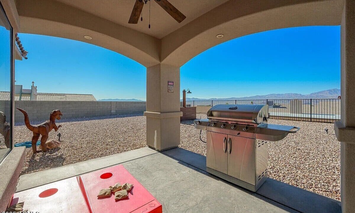 Photo of Patio Balcony in Sunridge Estates