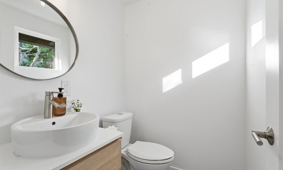 Photo of Bathroom in Fairmount Park