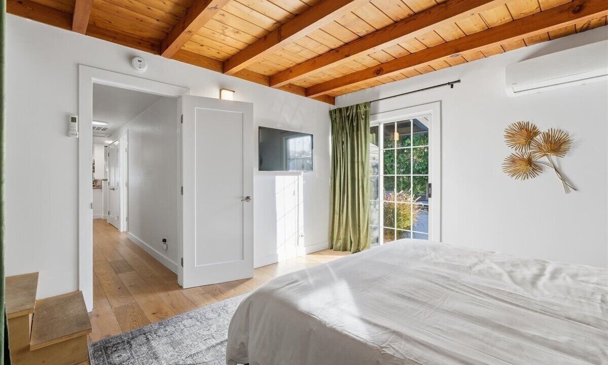 Photo of Bedroom in Fairmount Park