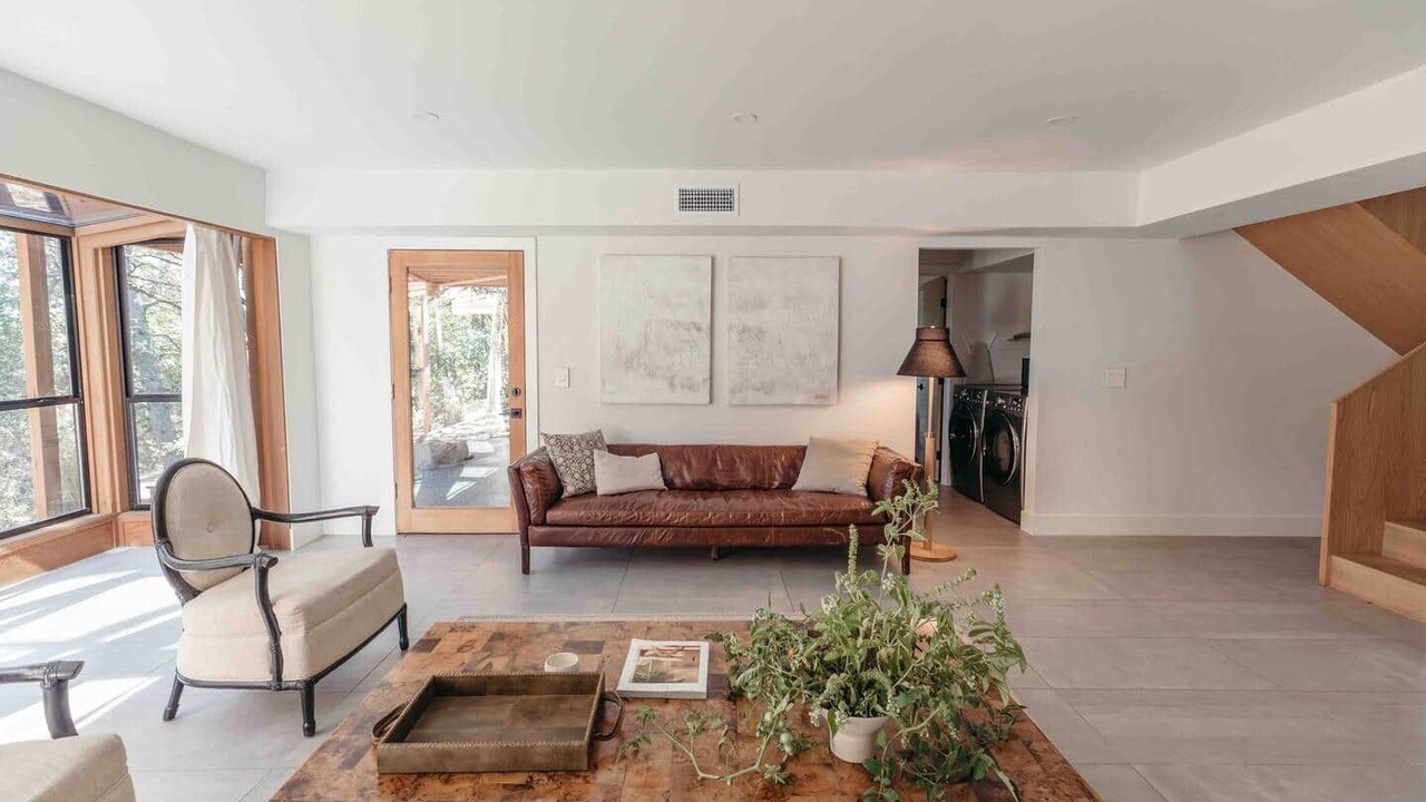 Photo of Livingroom in Auburn