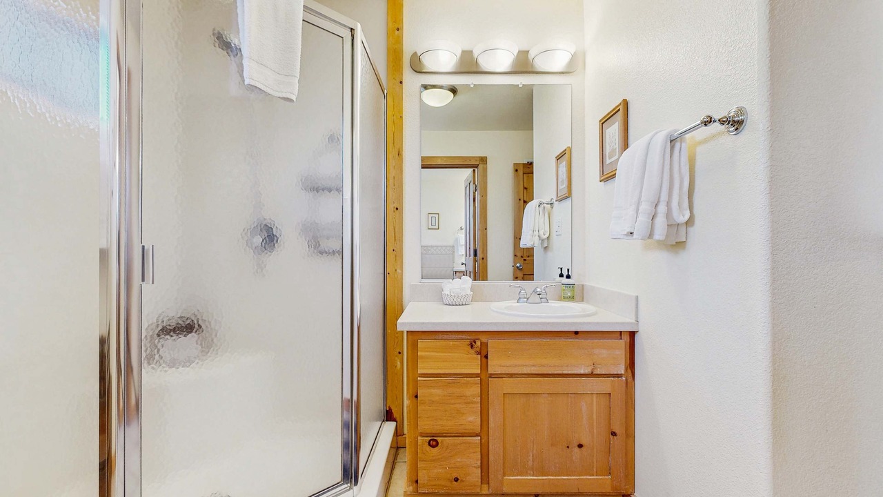 Photo of Bathroom in Serene Lakes