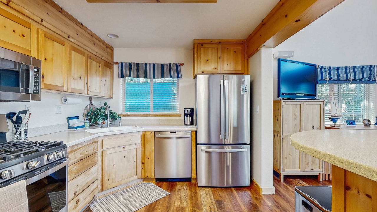 Photo of Kitchen in Serene Lakes