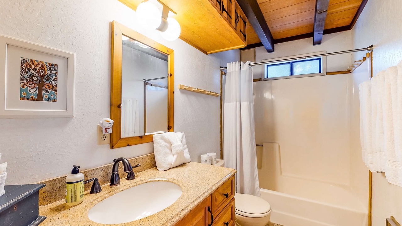 Photo of Bathroom in Serene Lakes