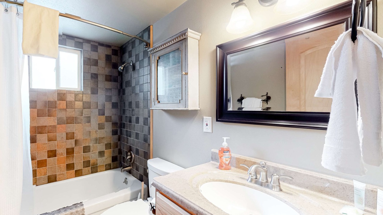 Photo of Bathroom in Mountain View Estates