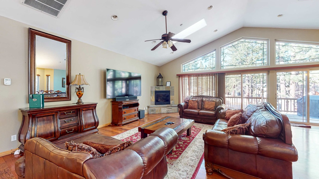 Photo of Livingroom in Bijou Park Acres