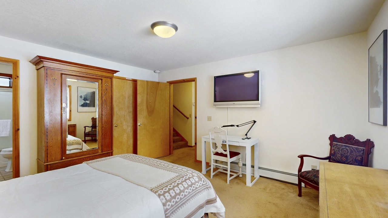 Photo of Bedroom in Ridgewood