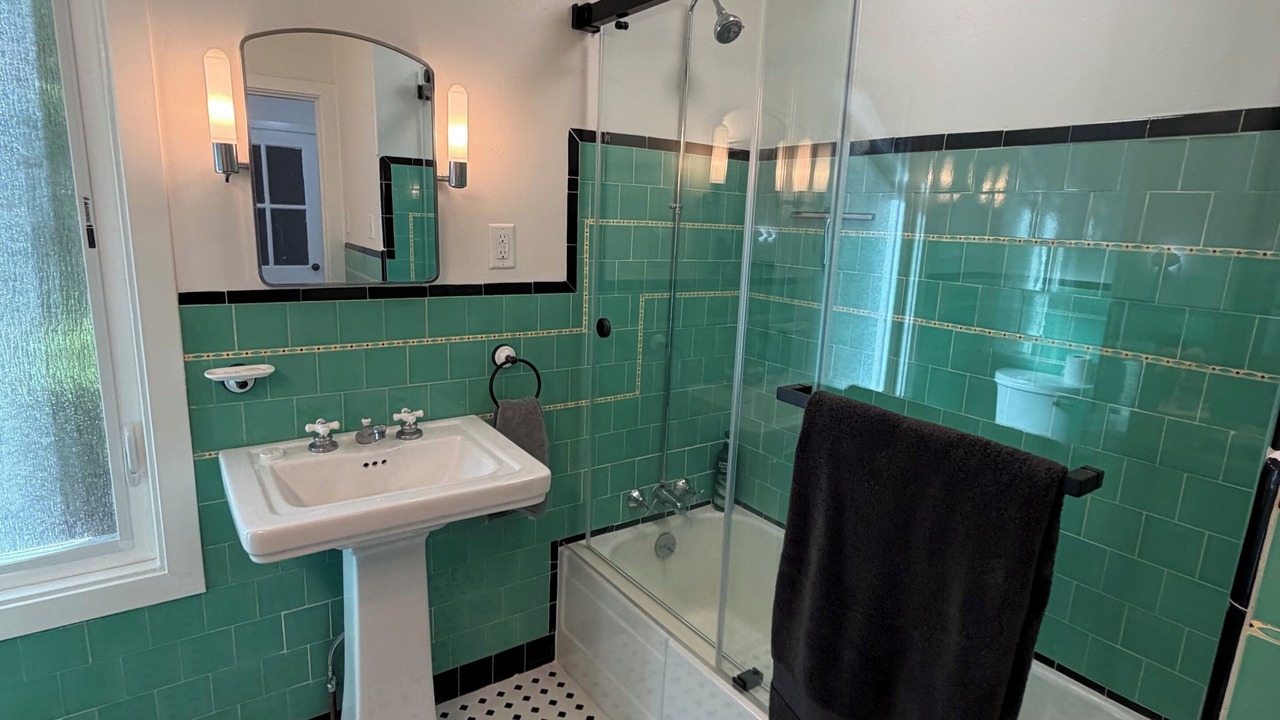 Photo of Bathroom in Ferndale