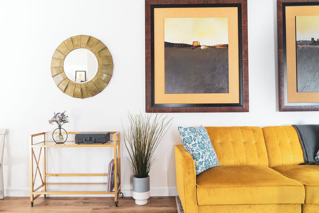 Photo of Livingroom in North Central