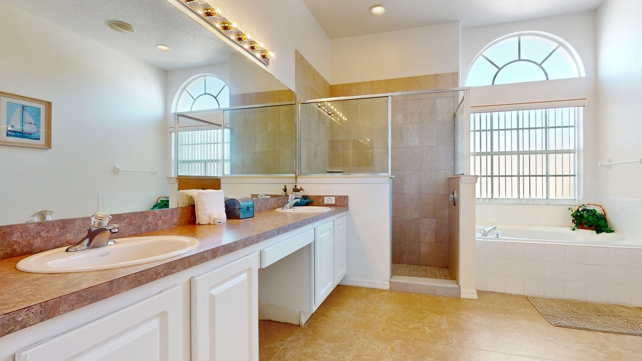 Photo of Bathroom in Grand Reserve