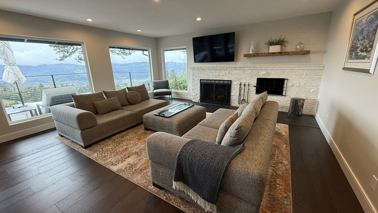 Photo of Bedroom in Angwin
