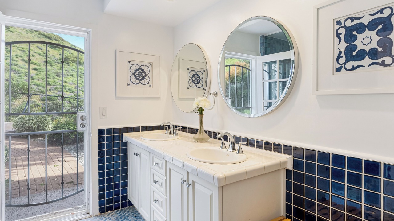 Photo of Bathroom in Western Malibu