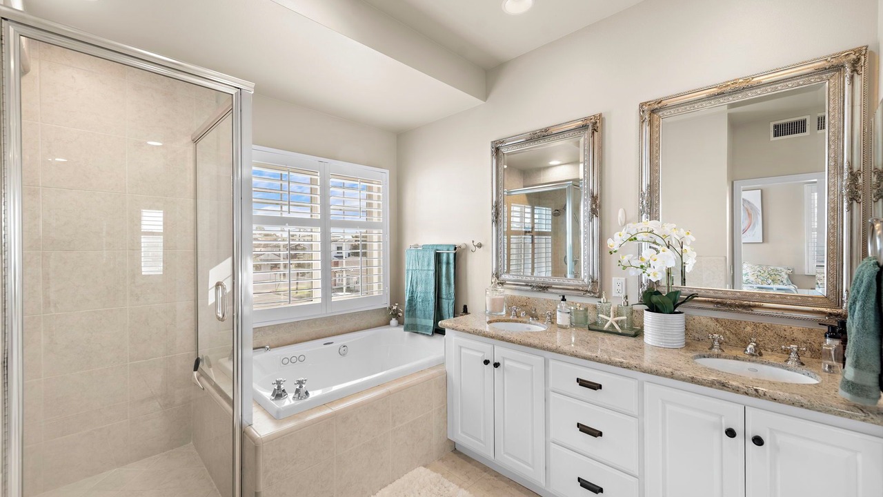 Photo of Bathroom in Corona del Mar