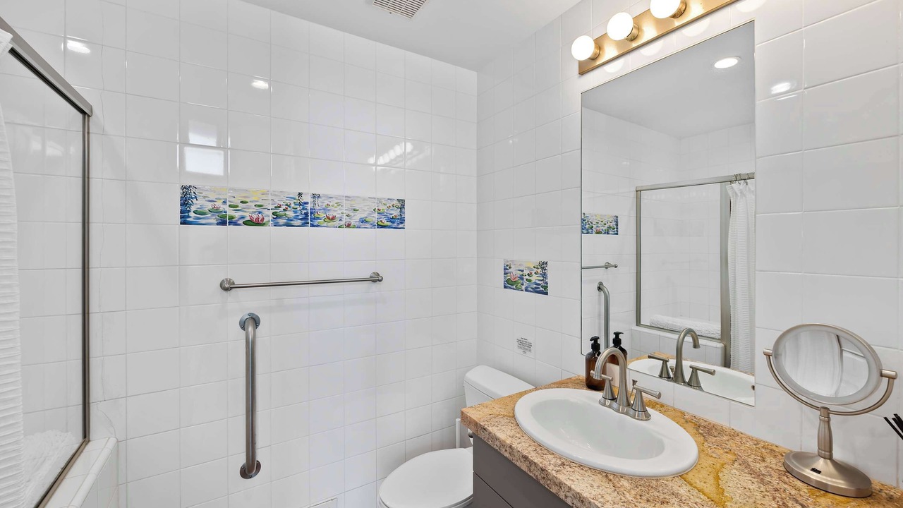 Photo of Livingroom in Western Malibu