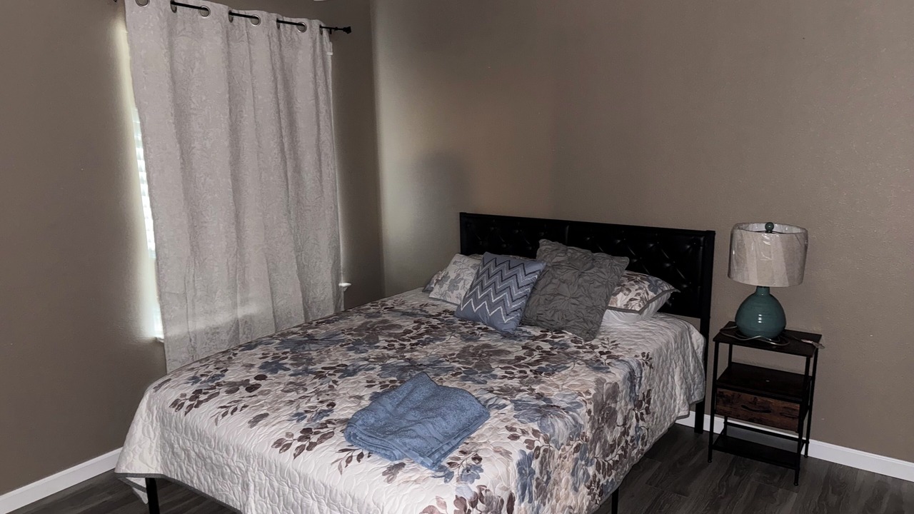 Photo of Bedroom in Cascade