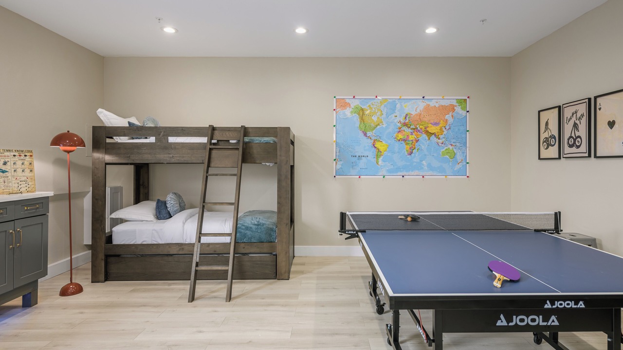 Photo of Bedroom in Bermuda Dunes