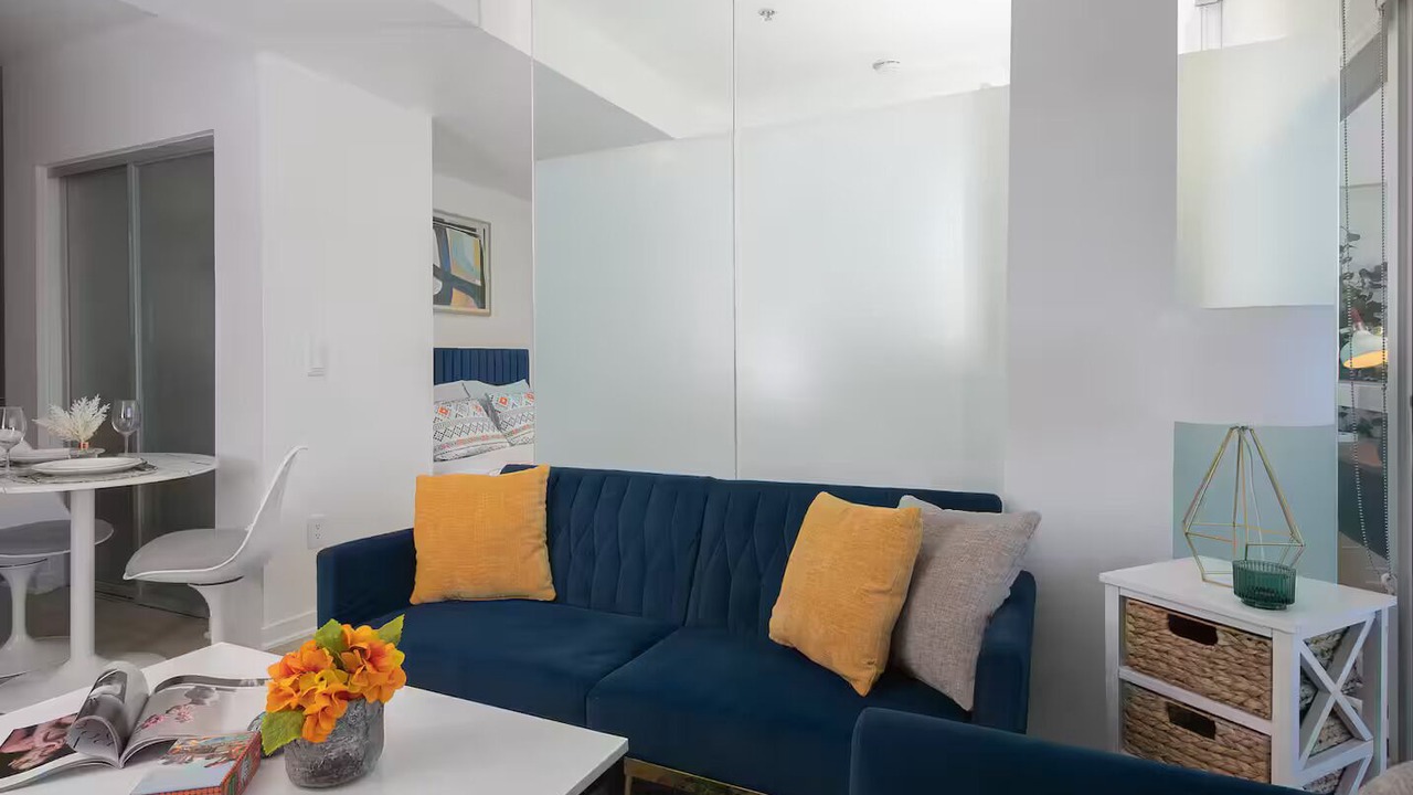 Photo of Livingroom in Downtown