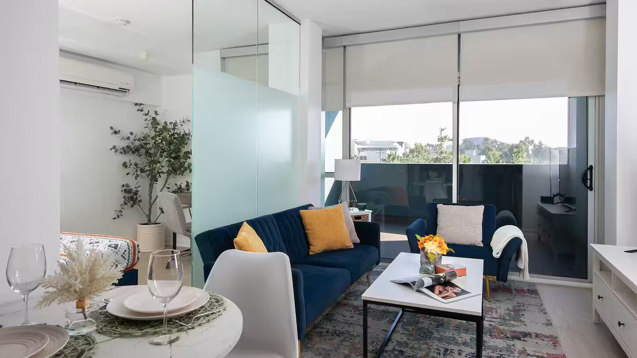 Photo of Livingroom in Downtown