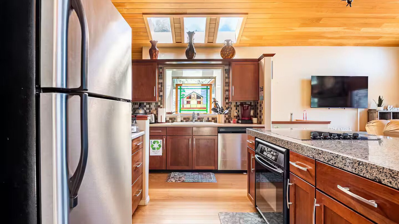 Photo of Kitchen in Pine Mountain Club