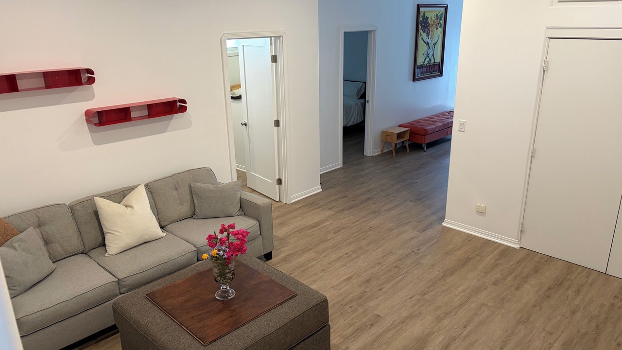 Photo of Livingroom in West Los Angeles