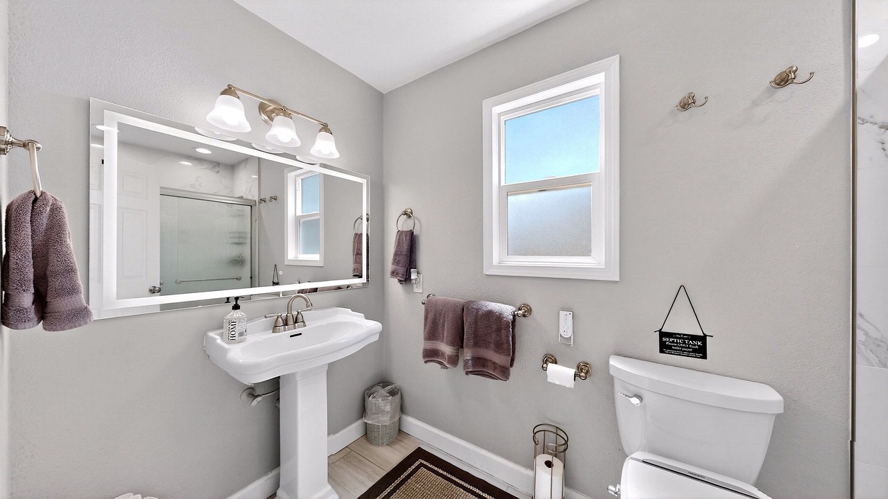 Photo of Bathroom in Coulterville