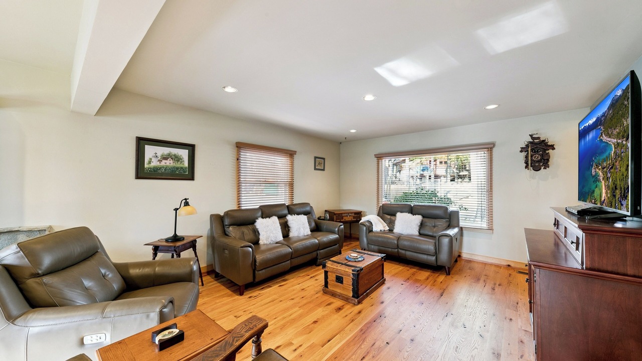 Photo of Livingroom in Elk Point