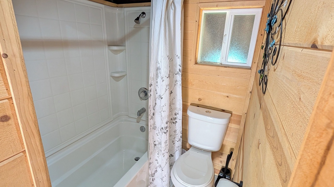 Photo of Bathroom in Valley Center