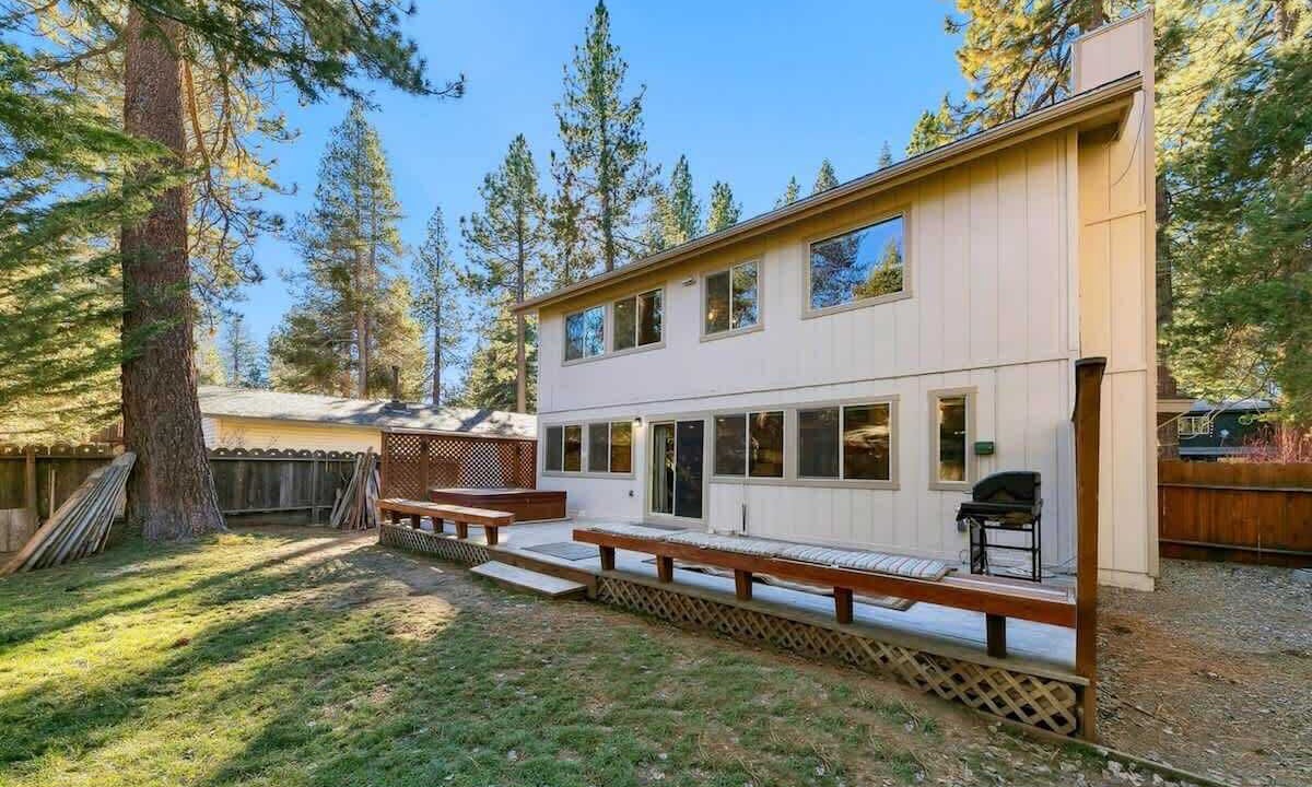 Photo of Patio Balcony in Tahoe Island