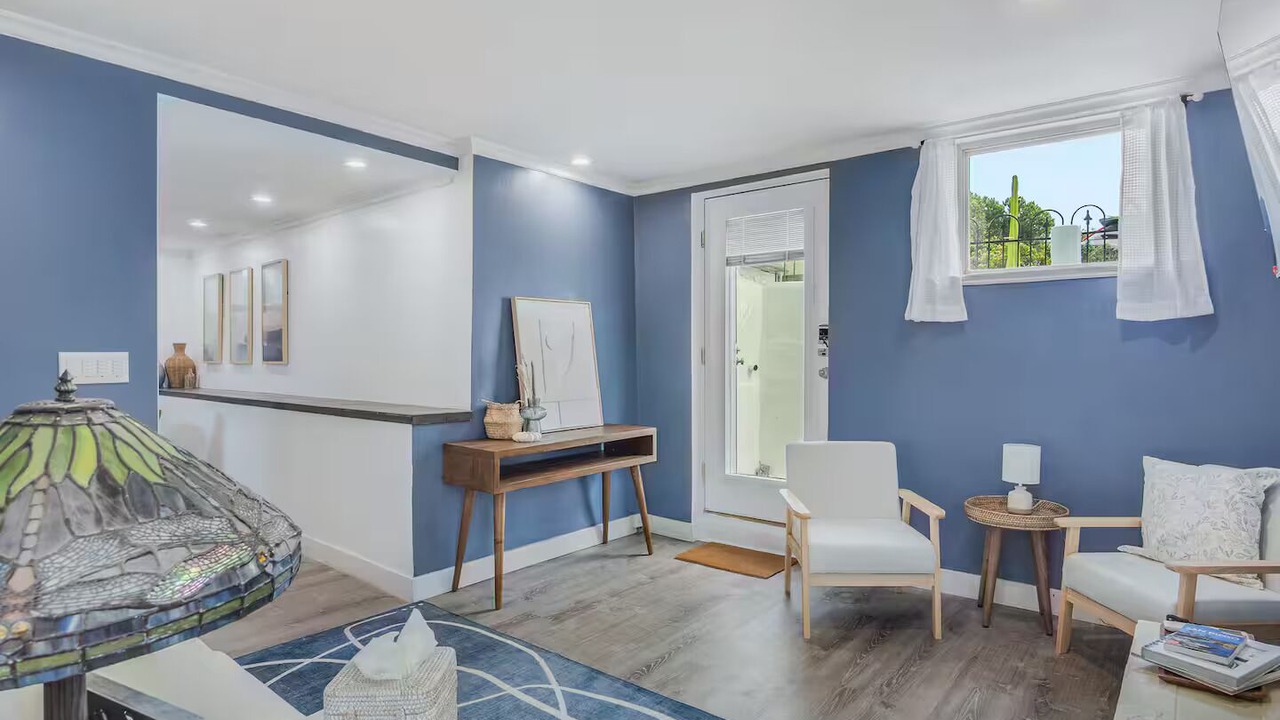 Photo of Livingroom in University Heights