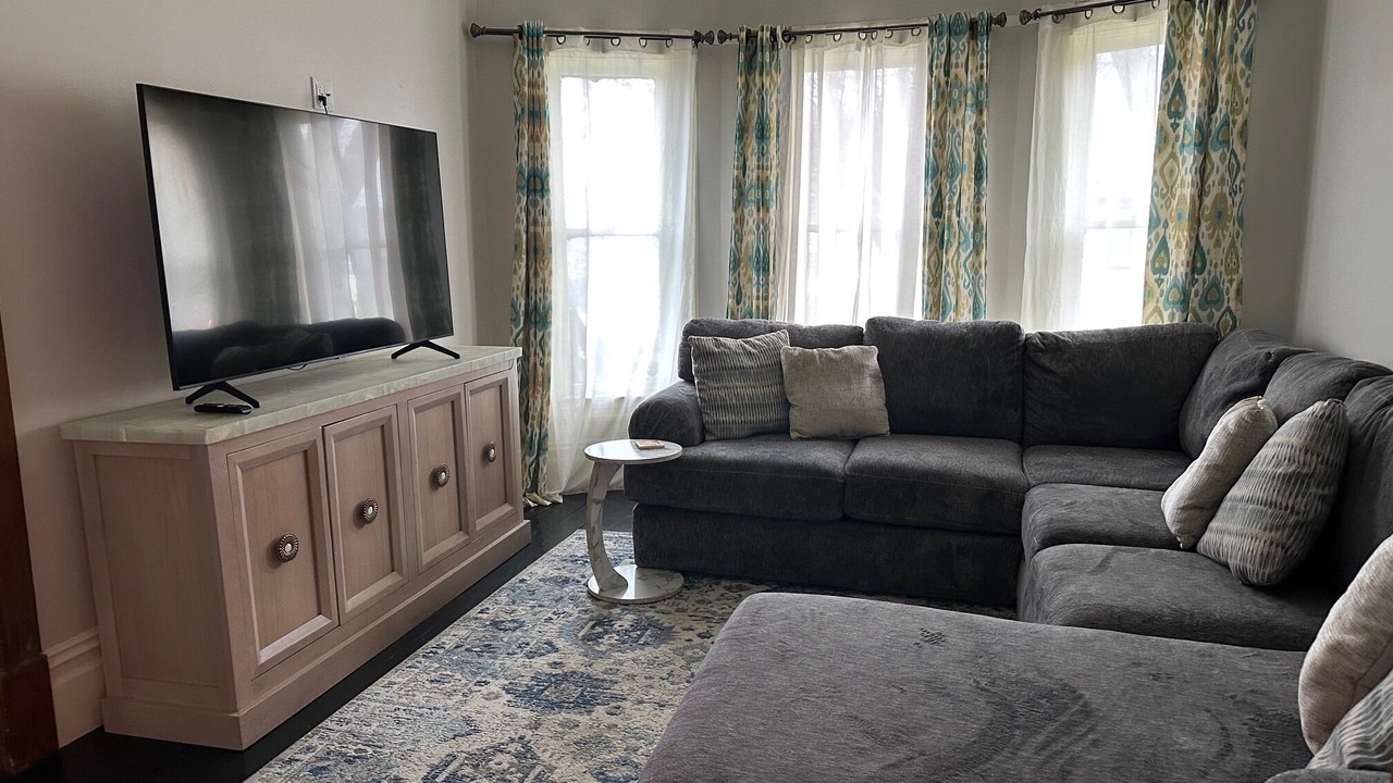 Photo of Bedroom in Eureka