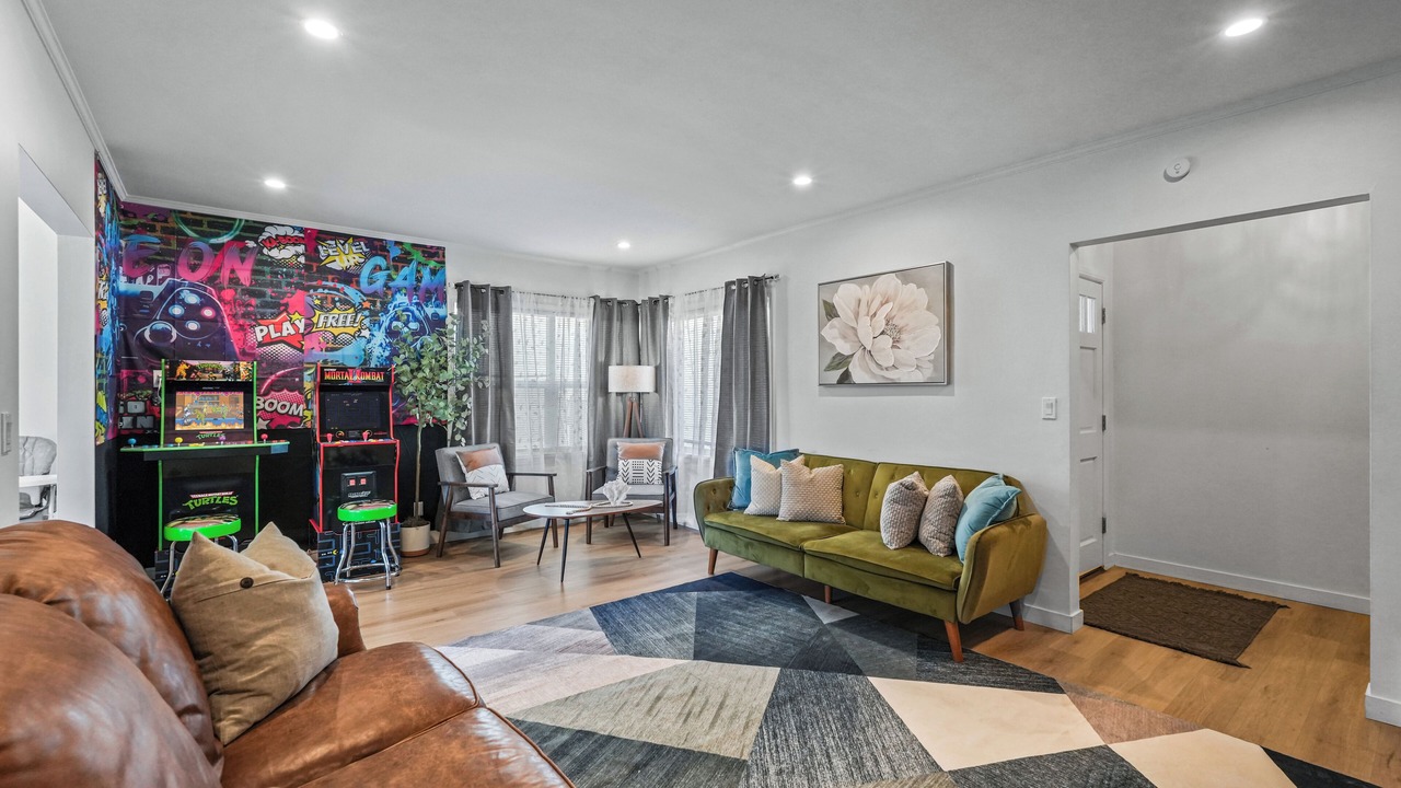 Photo of Livingroom in Belmont Heights