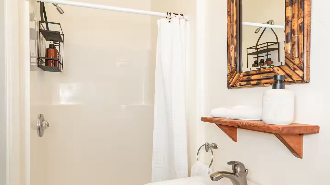 Photo of Bathroom in Cedar Ridge