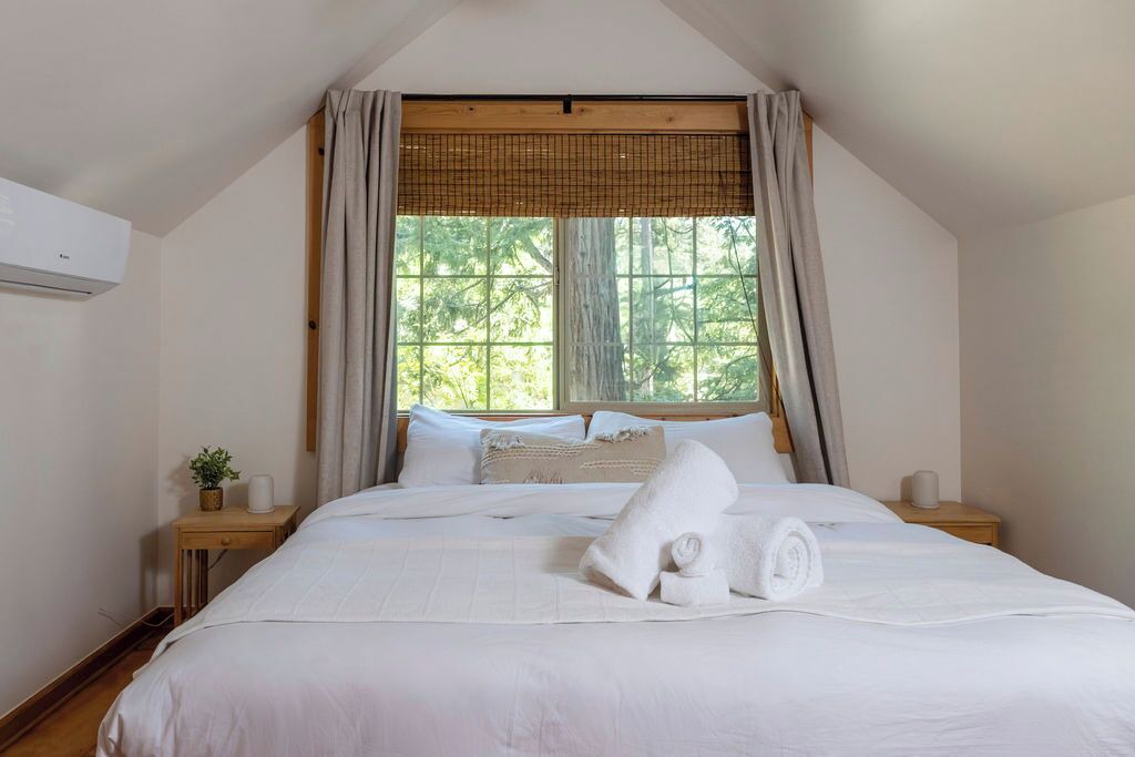 Photo of Bedroom in Bass Lake