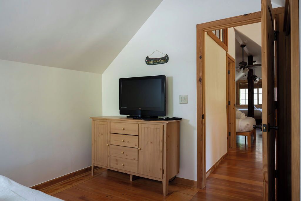 Photo of Bedroom in Bass Lake