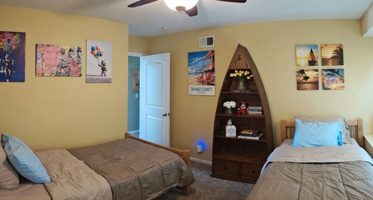 Photo of Bedroom in Orange