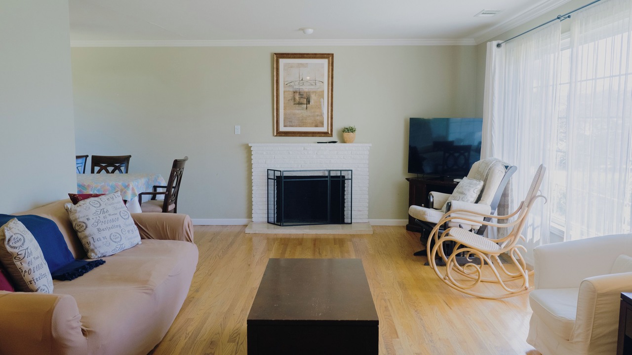 Photo of Livingroom in Campbell