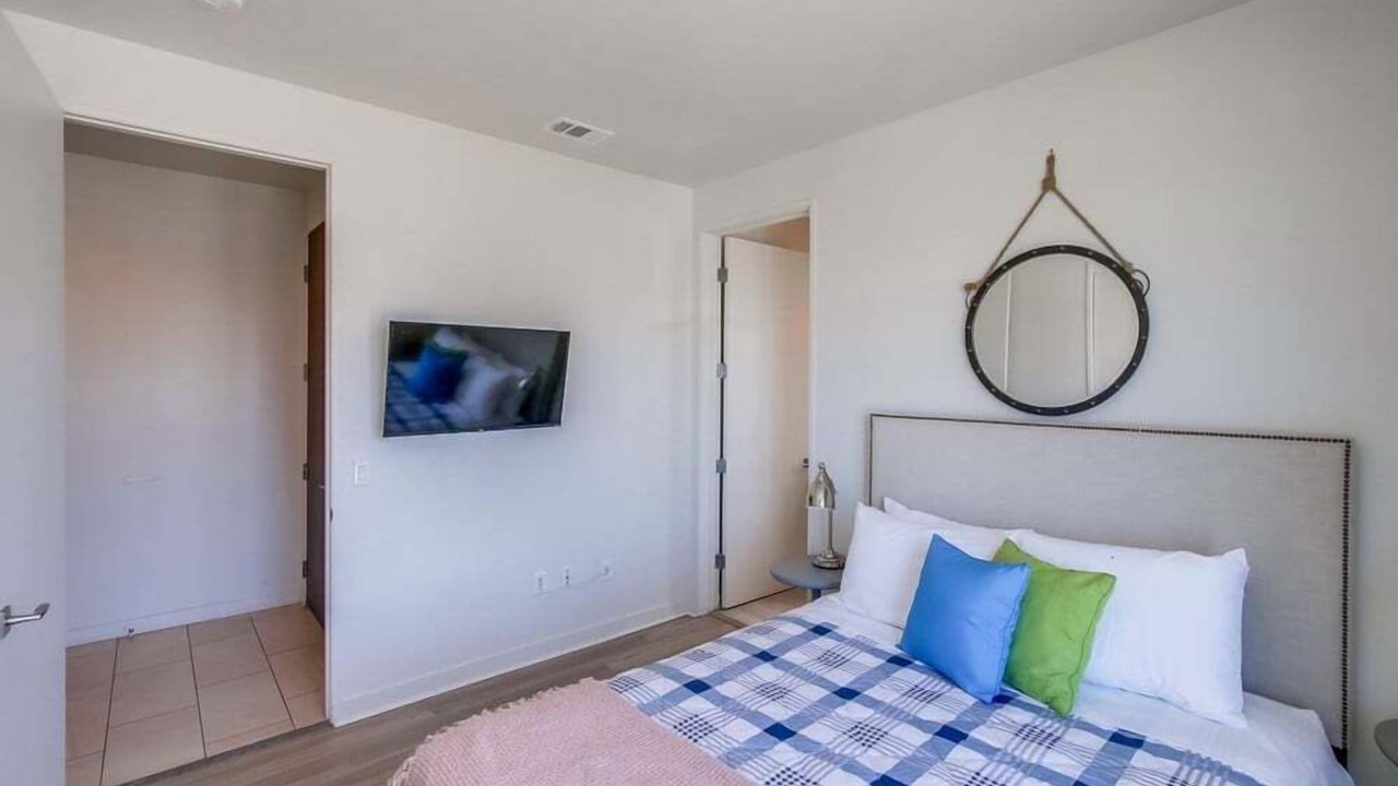 Photo of Bedroom in Ocean Beach