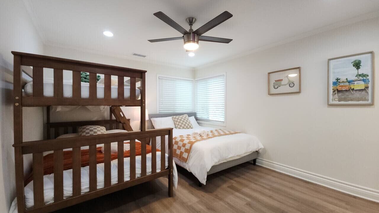 Photo of Bedroom in North Tustin