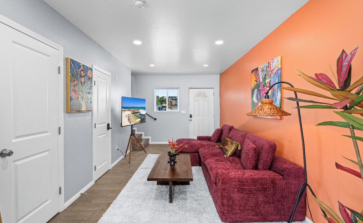 Photo of Livingroom in Serra Mesa