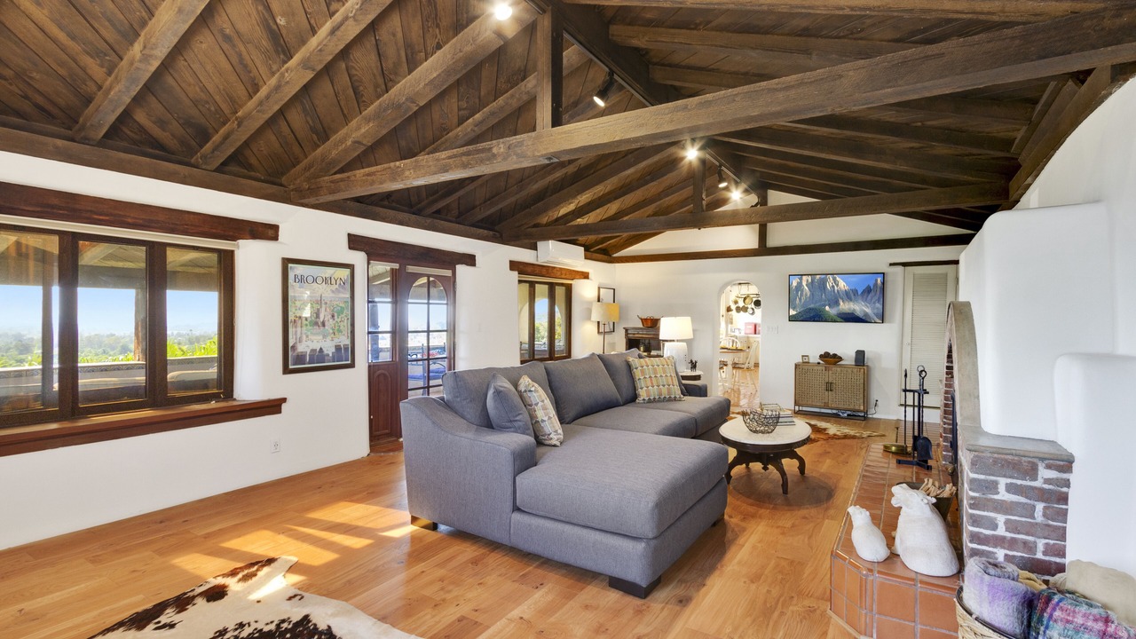 Photo of Livingroom in Vista