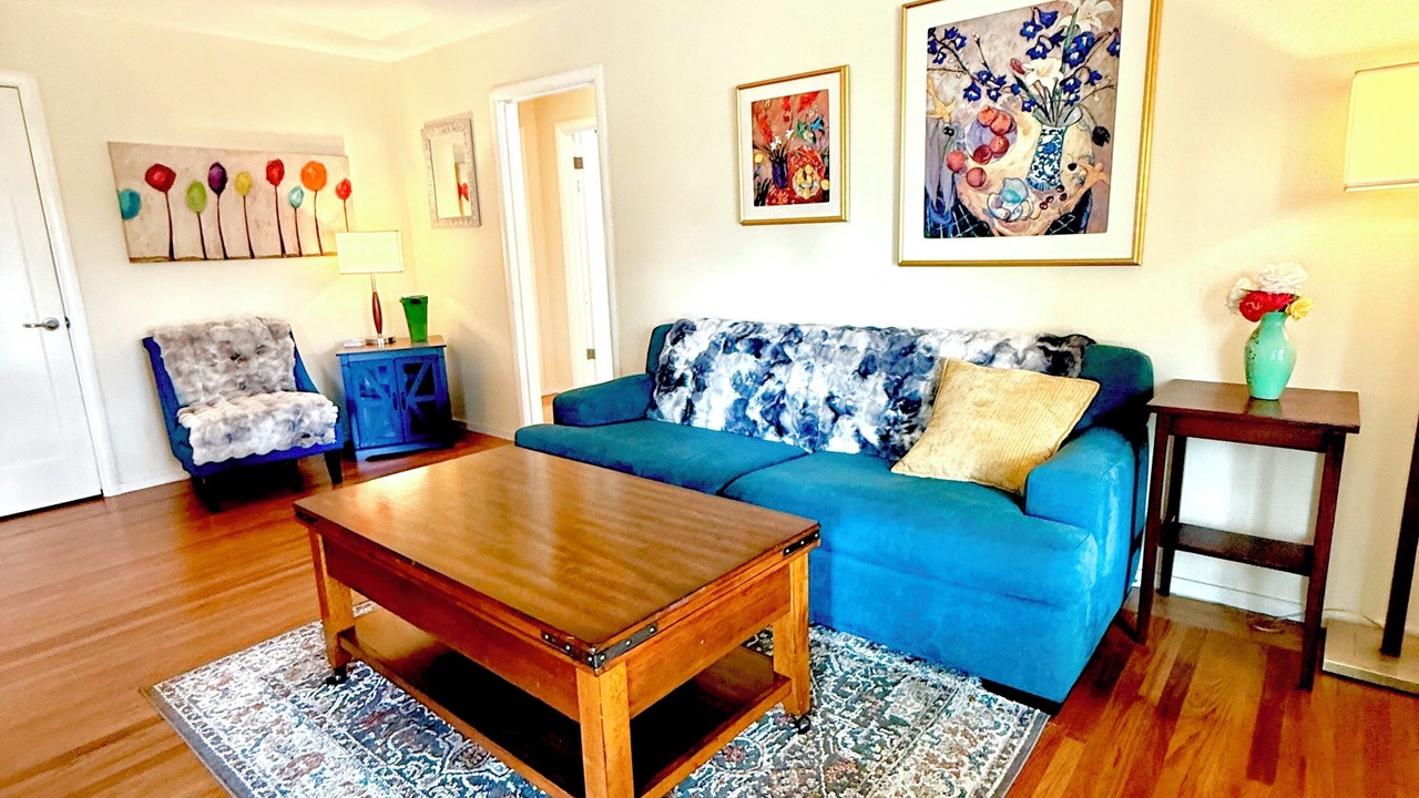 Photo of Livingroom in East Sacramento
