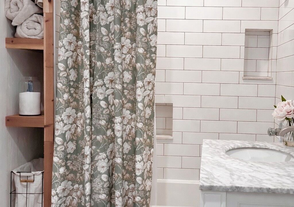 Photo of Bathroom in Corona