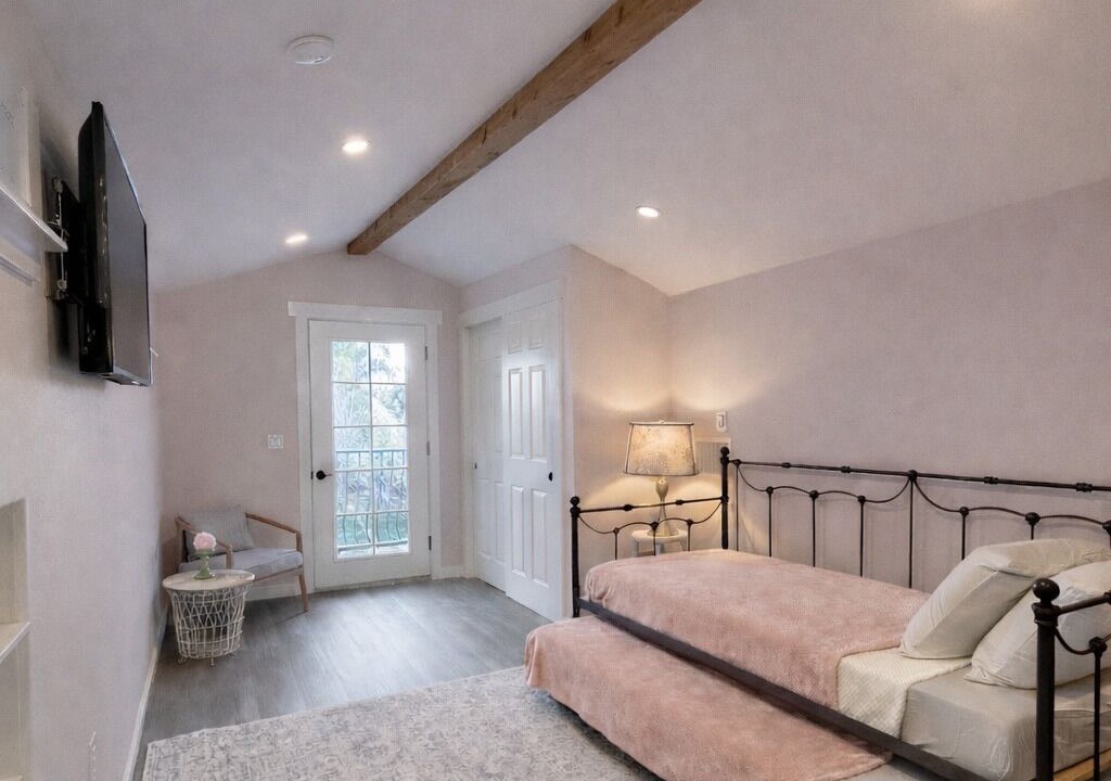 Photo of Bedroom in Corona