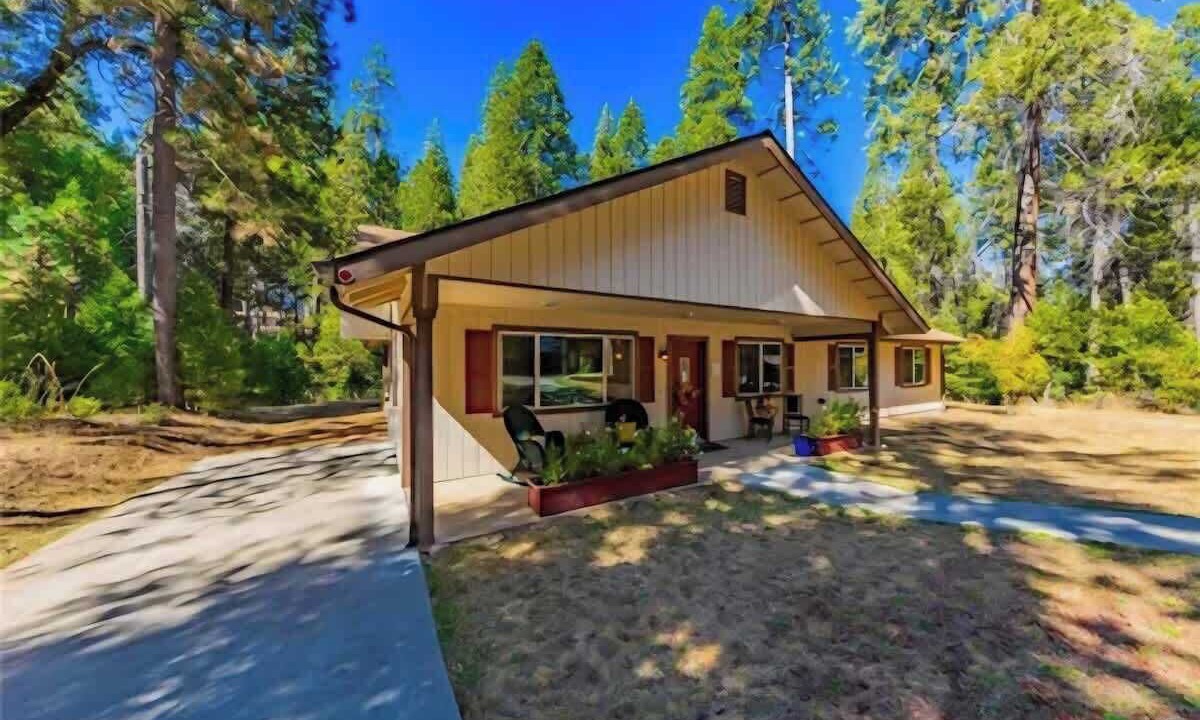 Photo of Outdoor in Mariposa
