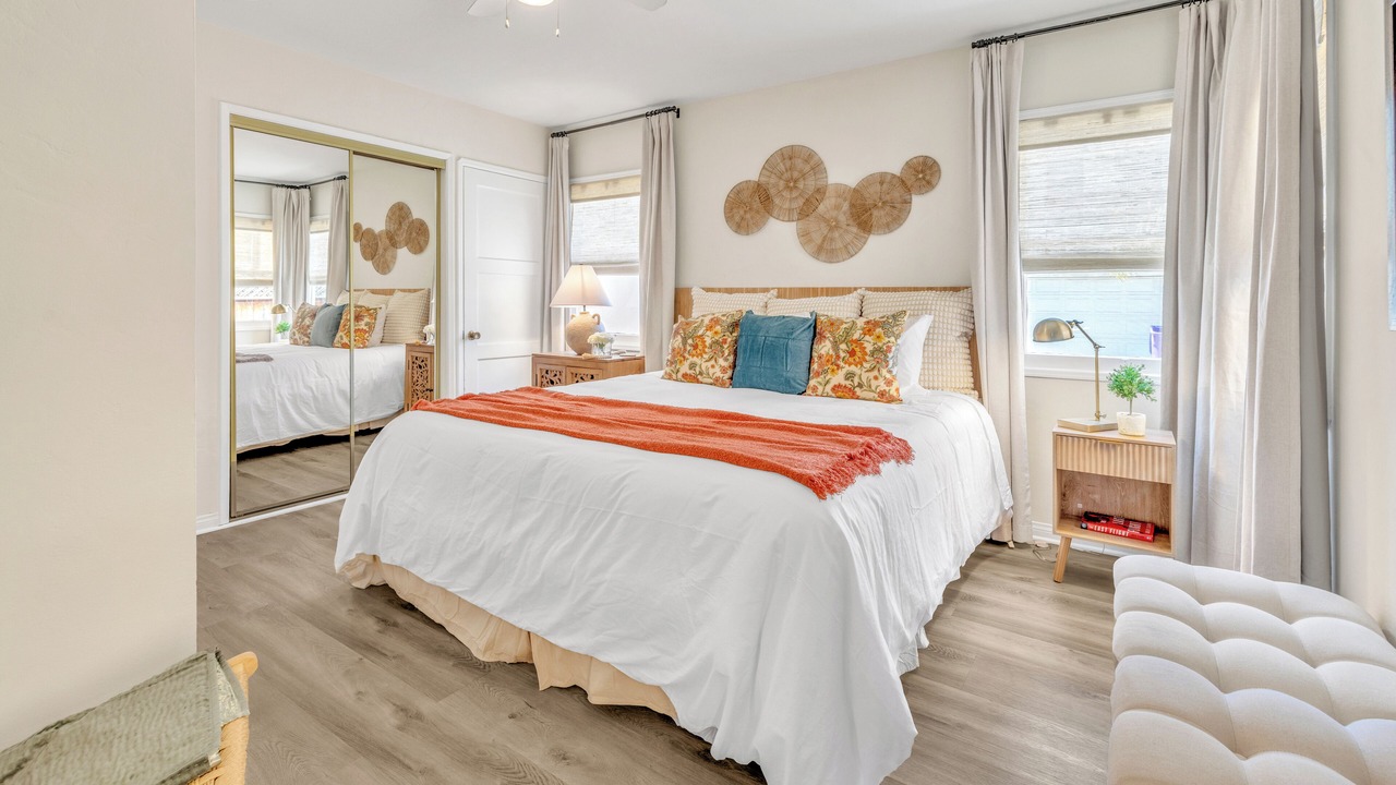 Photo of Bedroom in Belmont Shore