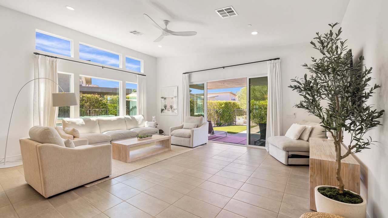 Photo of Livingroom in Indian Wells