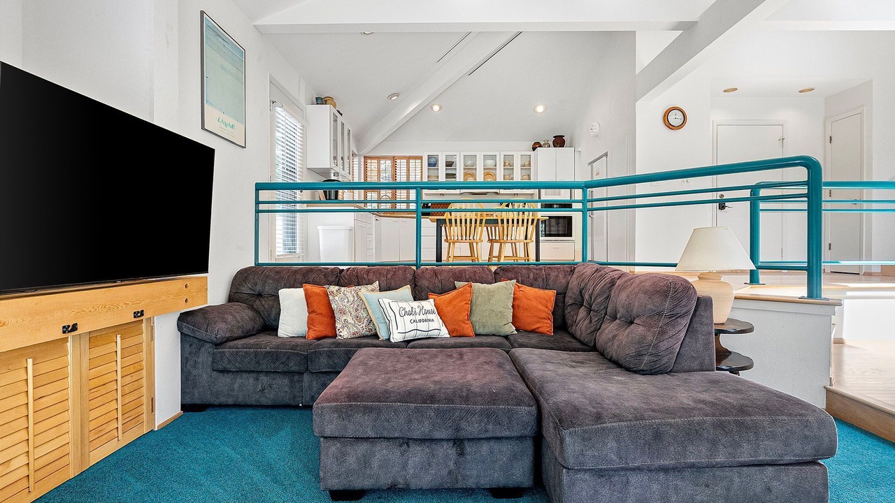 Photo of Livingroom in Crescent City