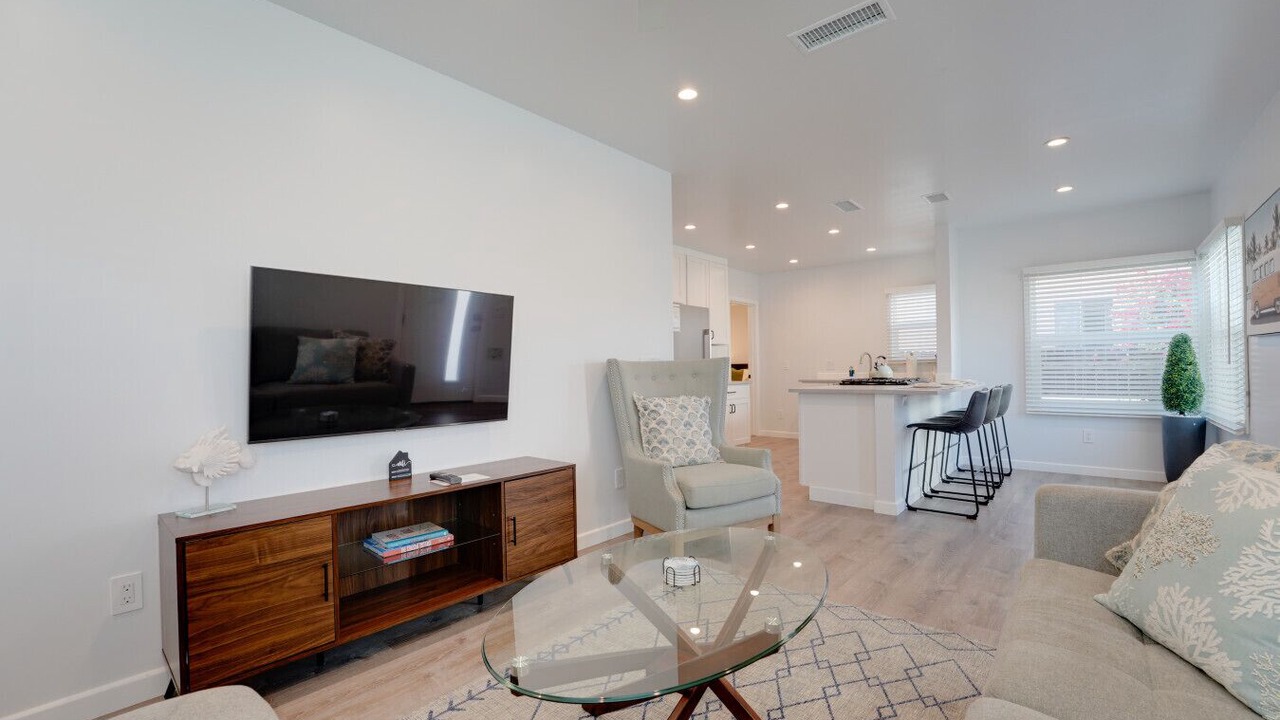 Photo of Livingroom in Roseville - Fleet Ridge
