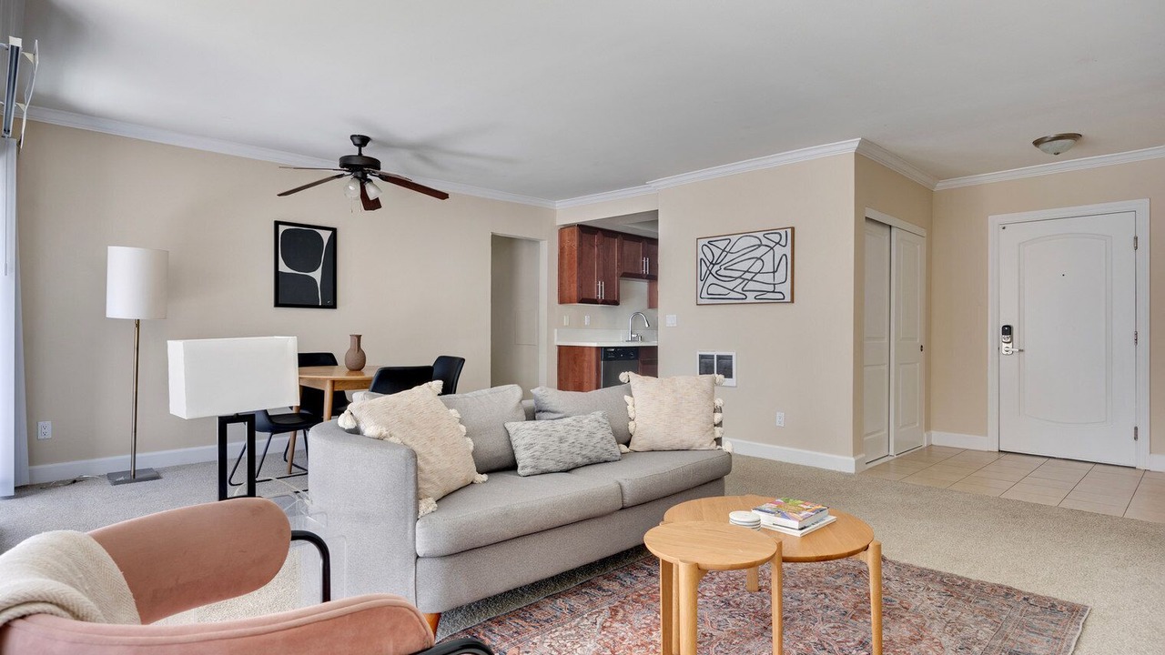 Photo of Livingroom in Rancho Palos Verdes